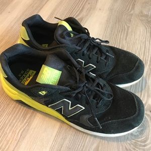 Men’s New Balance 580 sneakers